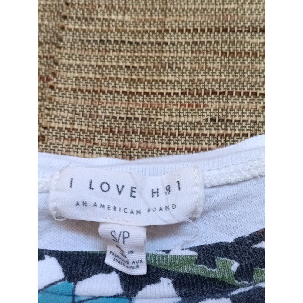 I Love H81 White Boxy Cropped Cotton Tee Shirt - Picture 2 of 4
